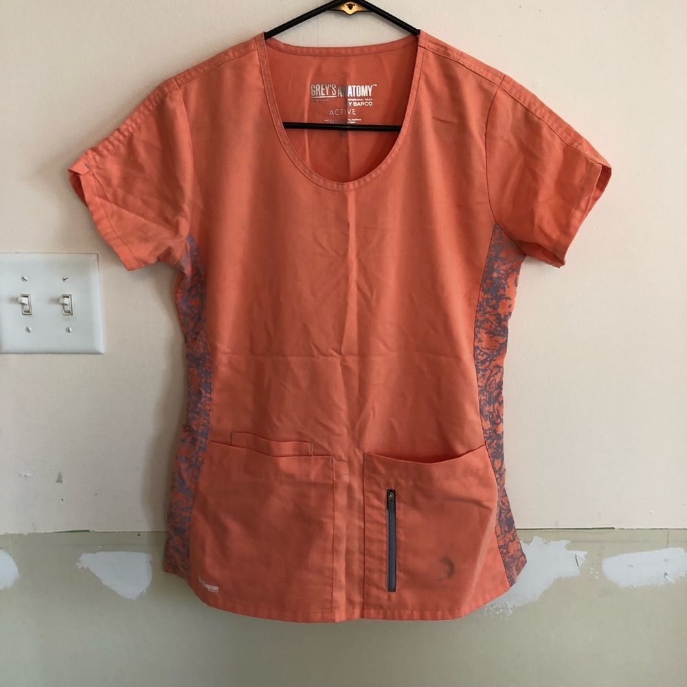 Scrub top